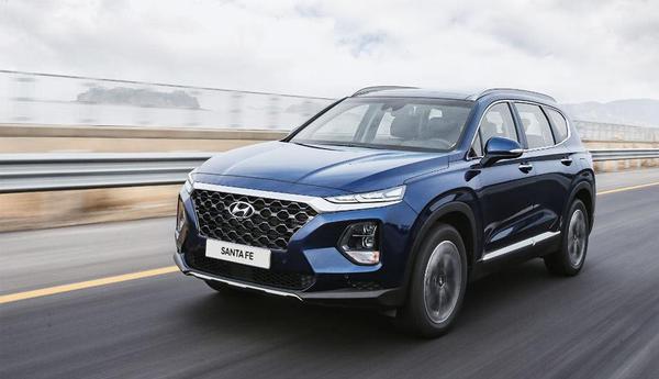 Hyundai triệu hồi hơn 26.000 xe do lỗi trang bị kính lái