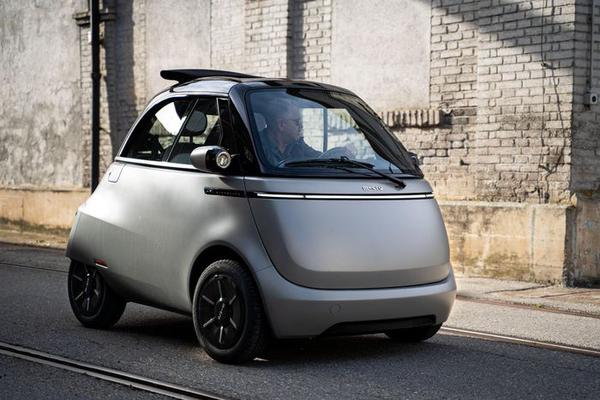 Chi tiết về mẫu ô tô điện cỡ nhỏ Microlino 2.0 có giá từ 14.770 USD