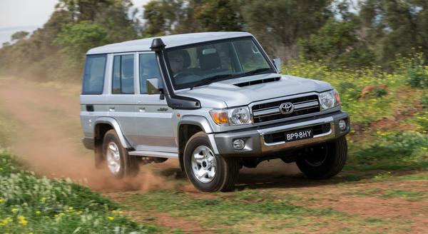 Toyota Land Cruiser 70 Series nhận nhiệm vụ từ WHO, vận chuyển vắc-xin COVID-19 đến những vùng xa xôi trên thế giới