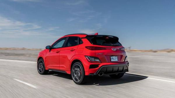 Hyundai Kona N 2022 công bố giá bán, từ 800 triệu đồng