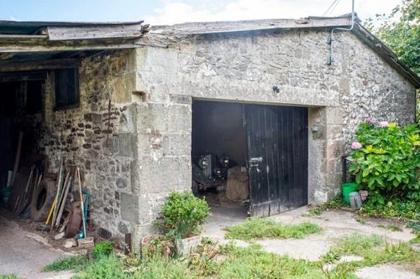 Bentley cổ 50 năm tuổi bỏ xó được bán giá 1,7 tỷ đồng