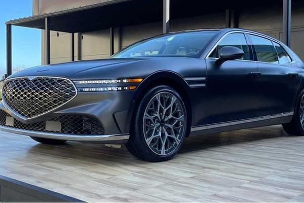Genesis G90 2023 sẽ có thêm tùy chọn động cơ mới