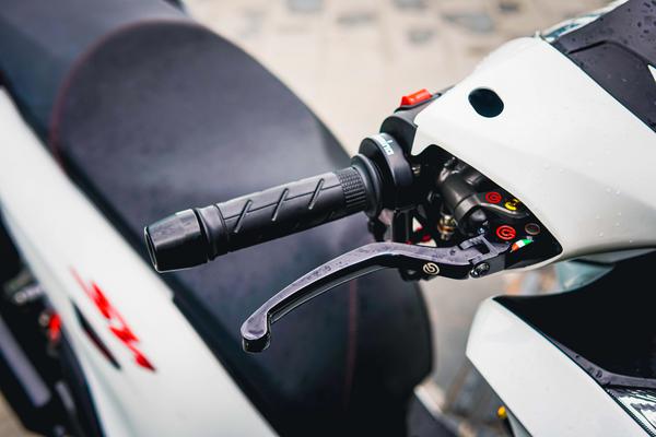 Cận cảnh Honda SH 350i với gói độ hơn nửa tỷ đồng