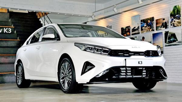 Vài năm nay xe Hàn có độ hoàn thiện cao, Kia K5 là ví dụ