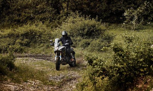 Honda CB400X và CBR400R chính thức ra mắt tại Nhật Bản
