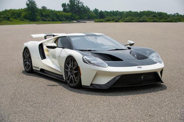Ford GT bản giới hạn đặc biệt ra mắt nhằm tôn vinh siêu xe chiến thắng cuộc đua Le Mans