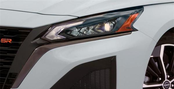 Cận cảnh Nissan Altima 2023, ngoại hình sang hơn, trang bị hiện đại hơn