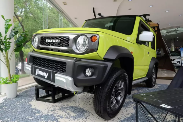 Tại sao Suzuki Jimny đã về đại lý những vẫn chưa đến tay khách Việt?