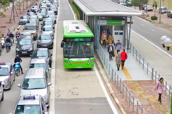 Đi vào làn BRT thì bị phạt thế nào?