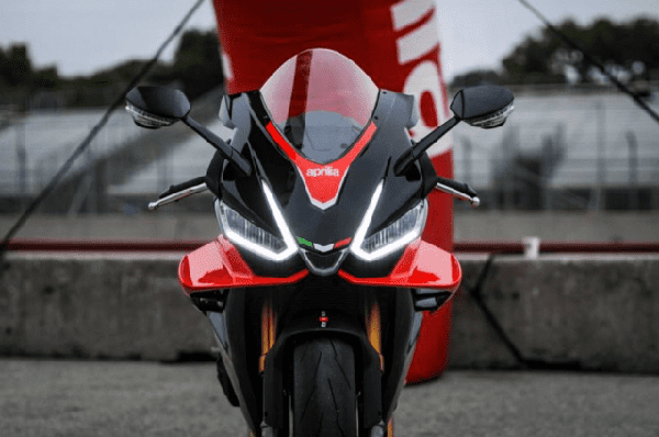 Mô tô Aprilia RSV4 2021 được trang bị loạt công nghệ hiện đại