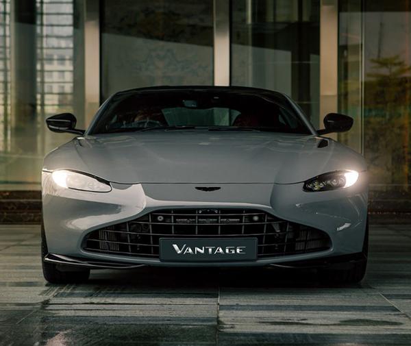 Aston Martin Vantage phiên bản đặc biệt Hunter Edition ra mắt