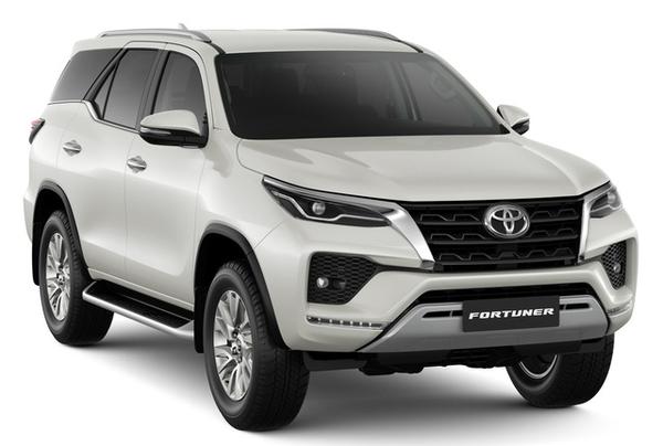 Toyota Fortuner bản nâng cấp được bổ sung trang bị, giá từ 1,154 tỷ đồng