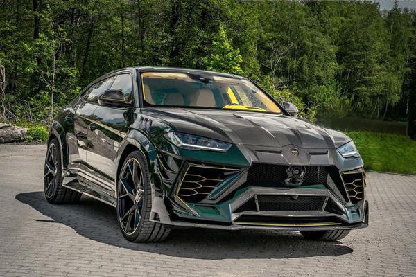 Lamborghini Urus với màu sơn xanh cực thu hút, động cơ được nâng cấp
