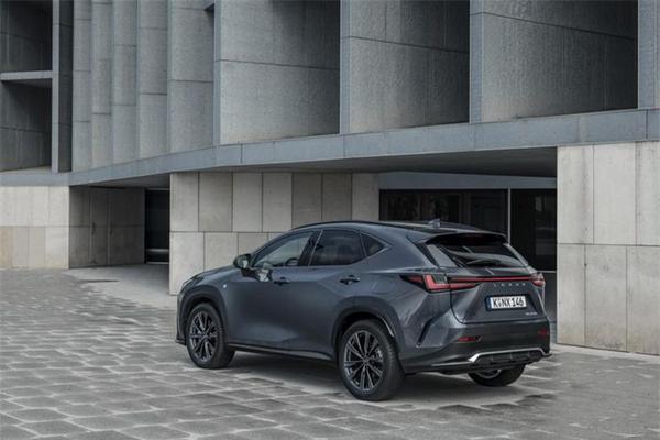 Lexus NX 2022 phiên bản châu Âu có gì đặc biệt ?