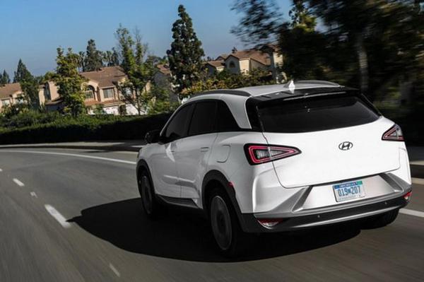 Hyundai Nexo bị triệu hồi vì rò rỉ khí hydro và bắt lửa gây cháy nổ