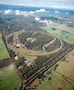 VinFast mạnh dạn chi tiền khủng mua khu liên hợp kiểm thử xe hơi tại Úc