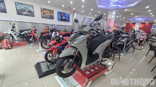 Giá Honda SH 350i giảm chạm đáy tới 10 triệu đồng