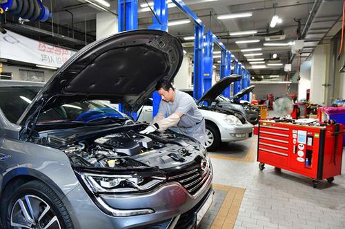 Renault Samsung Motors cắt giảm nhân lực trước tình hình kinh doanh tuột dốc bị ảnh hưởng bởi COVID -19