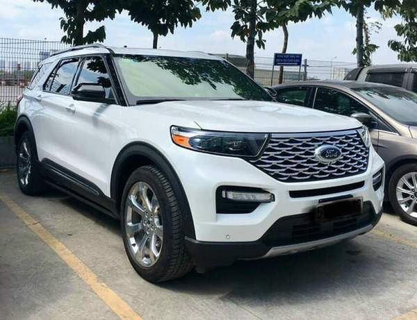 Ford Explorer 2021 được đại lý nhận cọc tại Việt Nam với giá 2,268 tỷ đồng