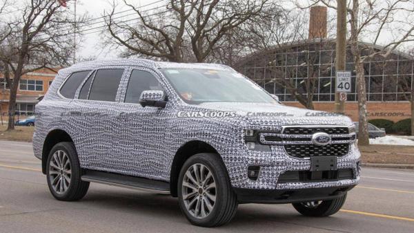 Phát hiện Ford Everest 2022 chạy thử nghiệm, ngày ra mắt cận kề