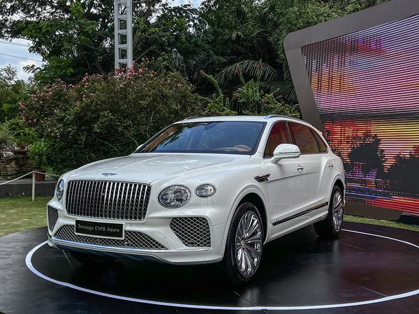 Ra mắt Bentley Bentayga EWB giá bán từ 21 tỷ đồng