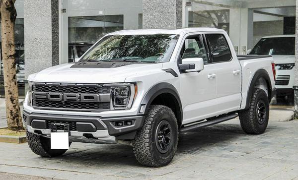 Ford F-150 Raptor 2022 đầu tiên cập bến tại Việt Nam