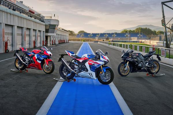Honda CBR1000RR-R bổ sung phiên bản kỷ niệm 30 năm