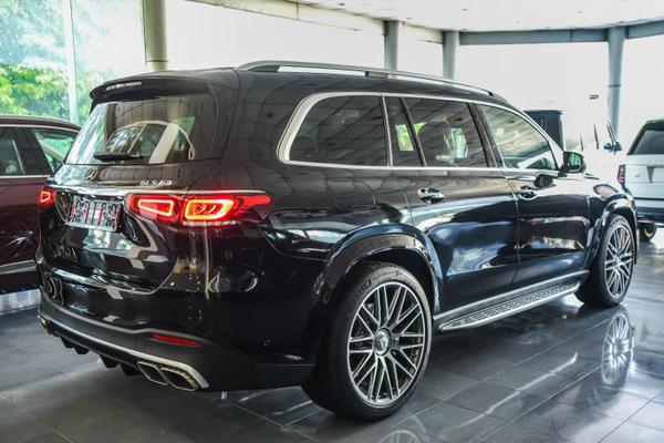Chiêm ngưỡng Mercedes-AMG GLS 63 2021 đầu tiên có mặt tại Việt Nam