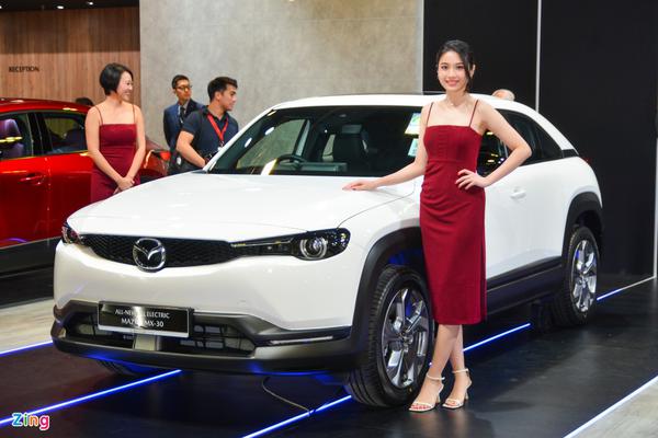 Singapore tăng phí đăng ký ôtô lên gấp hơn 3 lần, cao nhất lịch sử