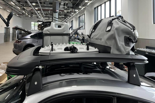 Ngắm Porsche 911 Dakar giá 15 tỷ của đại gia Sài Gòn