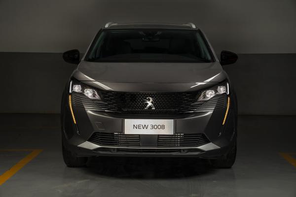 Peugeot 3008 2021 chính thức ra mắt tại Việt Nam với 2 phiên bản, giá ưu đãi từ 989 triệu đồng