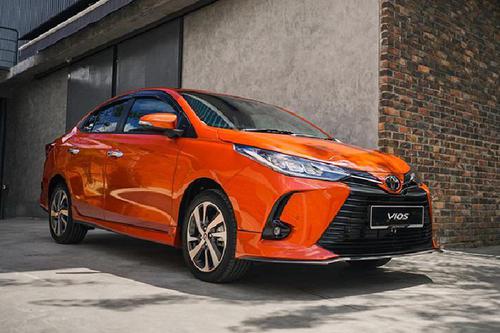 Toyota Vios 2021 giá 425 triệu đồng được giới thiệu tại Malaysia thiết kế đầu xe mới, nội thất không đổi
