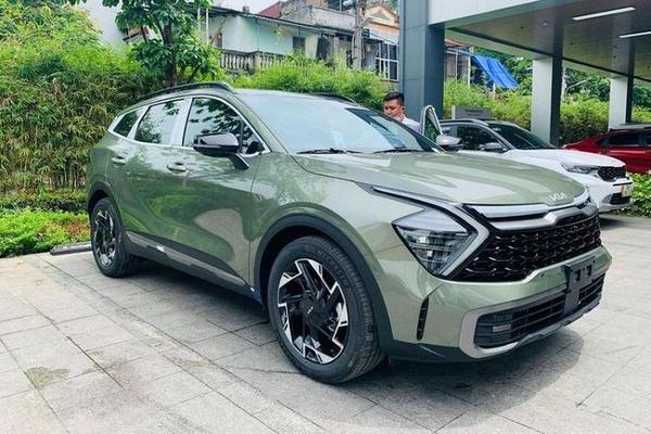 Khám phá Kia Sportage Signature X-Line 2022 với giá gần 1,1 tỷ đồng tại Việt Nam