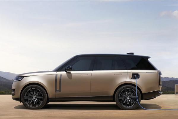 Chiêm ngưỡng Range Rover thế hệ mới vừa ra mắt tại Việt Nam