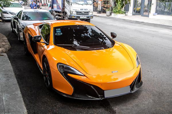 Chiêm ngưỡng McLaren 650S bản mui cứng đầu tiên tại Việt Nam