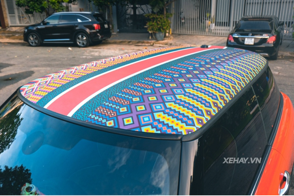 Ngắm MINI Cooper S phong cách Dior tại TP.HCM