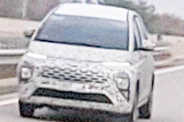 Mẫu MPV hoàn toàn mới Hyundai Stargazer sắp ra mắt, dùng chung nền tảng Kia Carens