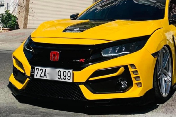 Honda Civic độ body kit phiên bản hiệu suất cao Type R