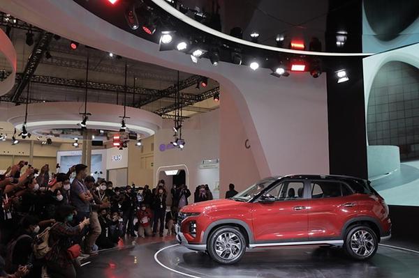 Hyundai Creta 2022 chính thức ra mắt, giá từ 444 triệu đồng