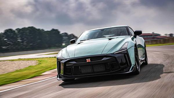 Nissan sẽ kết thúc GT-R thế hệ R35, chuẩn bị sản xuất thế hệ mới R36