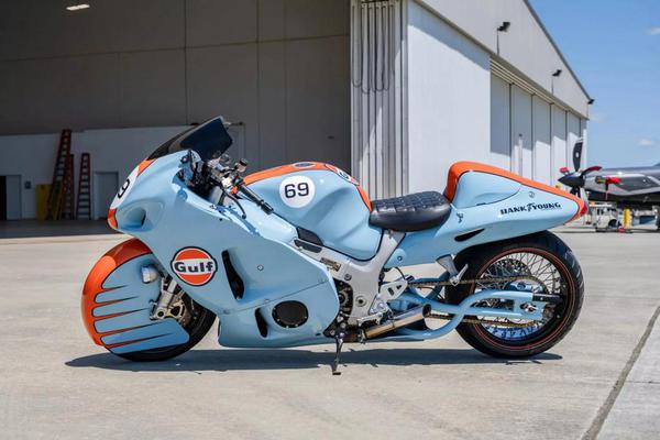 Ngắm Suzuki GSX 1300R Hayabusa phiên bản siêu độc