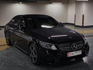 Mercerdes-Benz C 300 AMG 2020 biển số ngũ quý được rao bán chỉ sau 77km lăn bánh