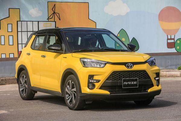 Cận cảnh "tân binh" Toyota Raize có giá 527 triệu đồng