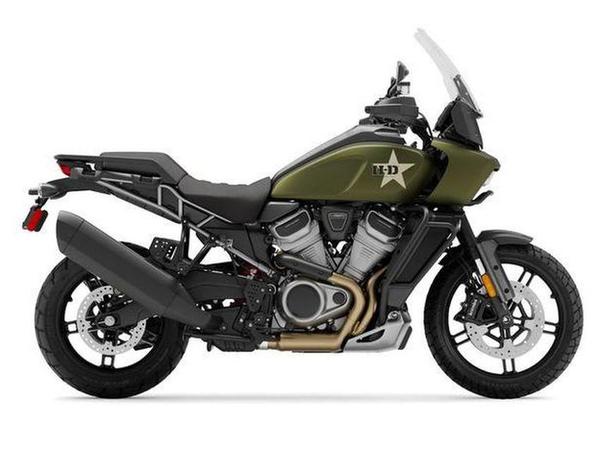 Bộ đôi Pan America 1250 và Tri Glide GI Edition phiên bản vũ trang đặc biệt với số lượng giới hạn