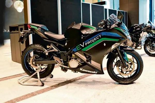 Kawasaki sắp giới thiệu 3 mẫu xe điện công nghệ mới ?