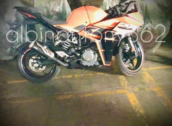 Những hình ảnh hé lộ về mẫu xe KTM RC390 2021 tại thị trường Ấn Độ