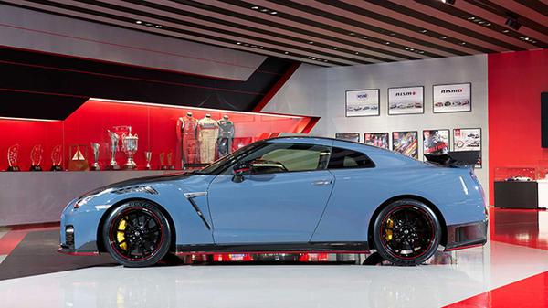 Cận cảnh chiếc Nissan GT-R Nismo bản giới hạn đặc biệt sắp có mặt tại Việt Nam