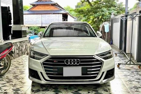 Đồ hiếm Audi S8 được rao bán với giá gần 10 tỷ tại thị trường xe cũ