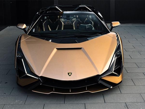 Siêu phẩm Lamborghini Sian Roadster màu đồng giá 100 tỷ đồng