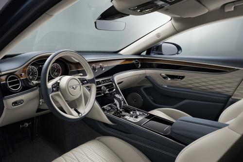 Chỉ một chiếc Flying Spur 2020 bị lỗi, Bentley vẫn chuyên nghiệp mở đợt triệu hồi